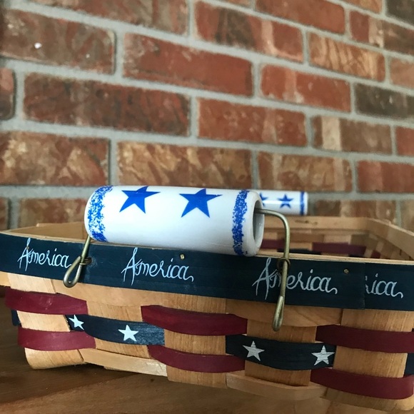 Rare Vintage Patriotic America Hand Woven Basket - Picture 2 of 9